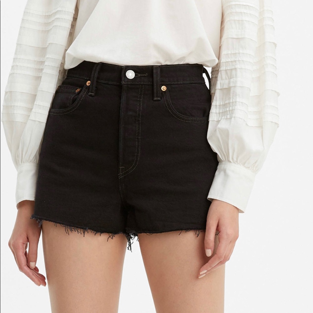 Black Denim Levi’s High waisted rib cage shorts